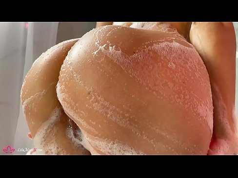 ❤️ Brunetė masturbuoja putytę su vibratoriumi iki intensyvaus orgazmo duše ❤ Super seksas prie mūsų lt.porn-mz.ru ❌